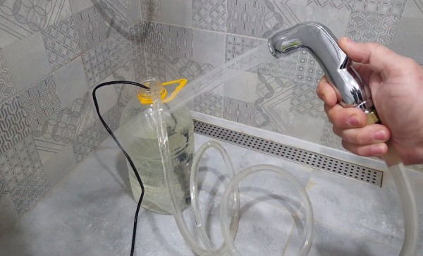 Портативный душ для кемпинга с аккумулятором своими руками
