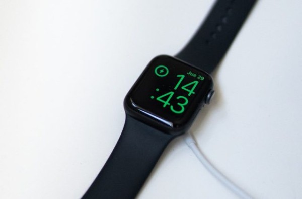 Apple Watch не заряжаются? Что делать